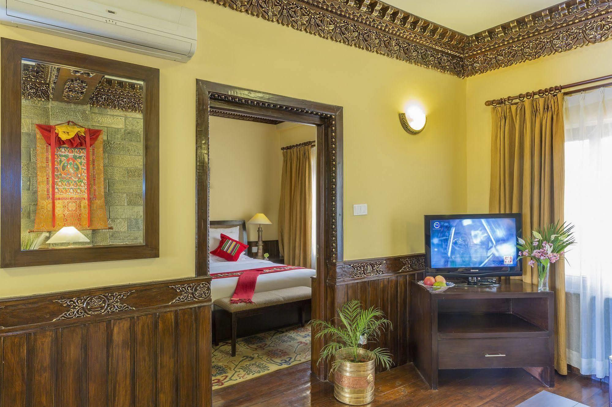 Hotel Tibet International Kathmandu Exterior photo